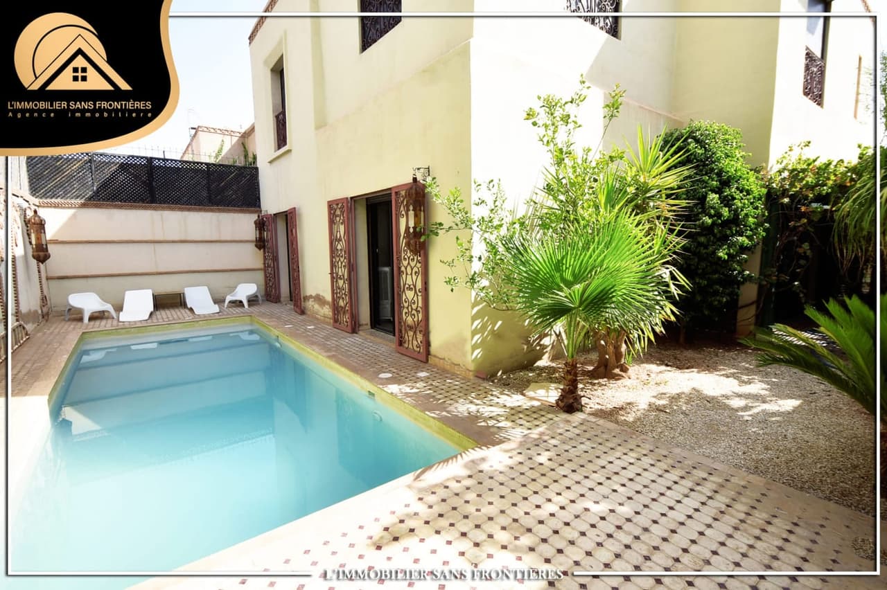Villa meublée à vendre à Targa, 400m², Marrakech