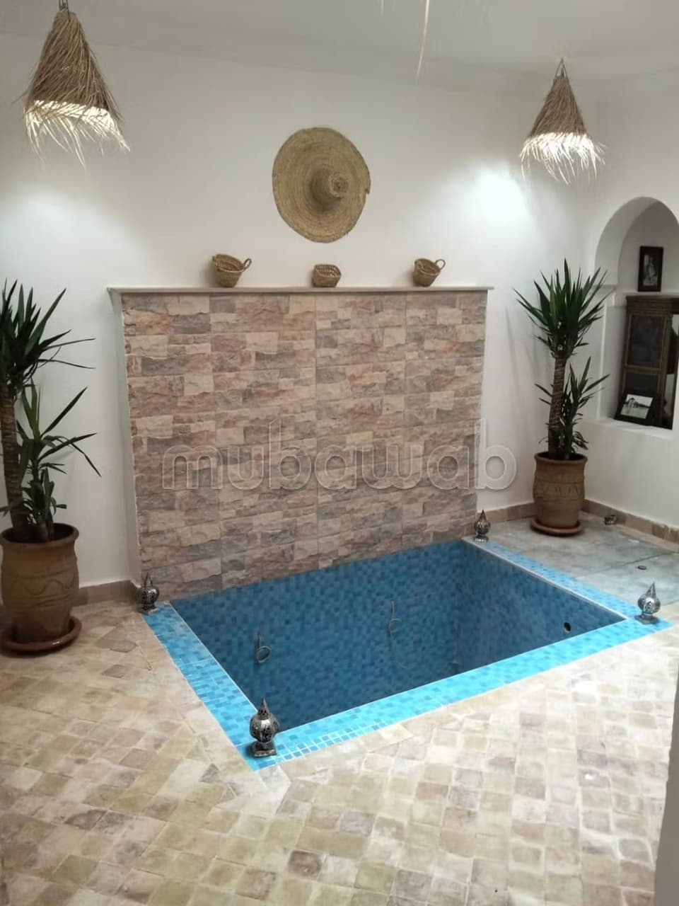 Vente riad réquisition avec bassin à la kasbah
