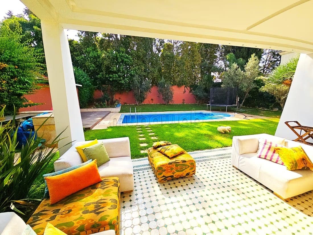 Très Belle Villa Hay Riad 5 Chambres avec Piscine