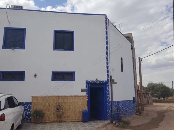 Riad à vendre d'une superficie de 140 mètres carrés sur la route Wreika