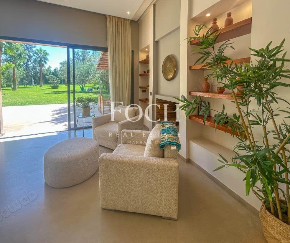 Modern on Golf, heated swimming pool, jacuzzi, hammam, cinema
