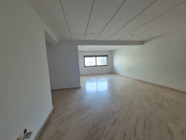 130 m² apartment for rent in Casablanca Palmier (Maarif)