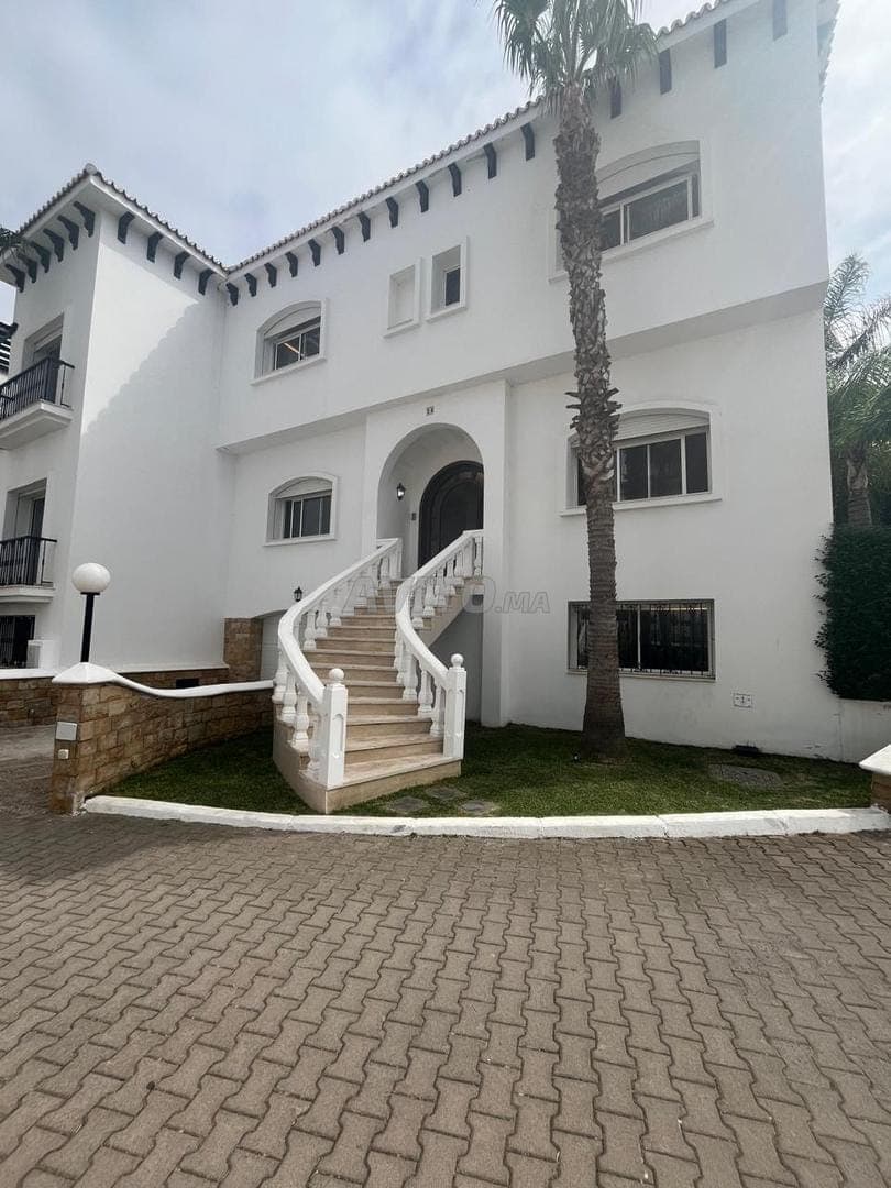 Superbe Villa non meublé à Boubana