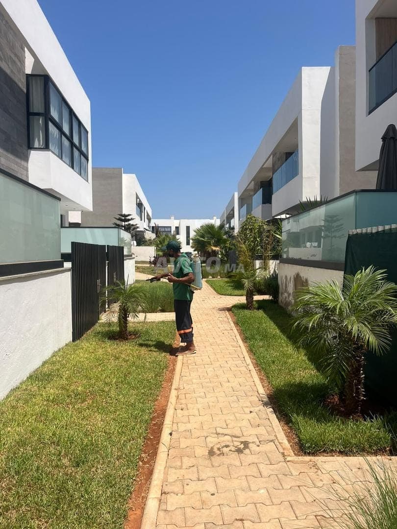 Triplex a Harhoura in una residenza chiusa