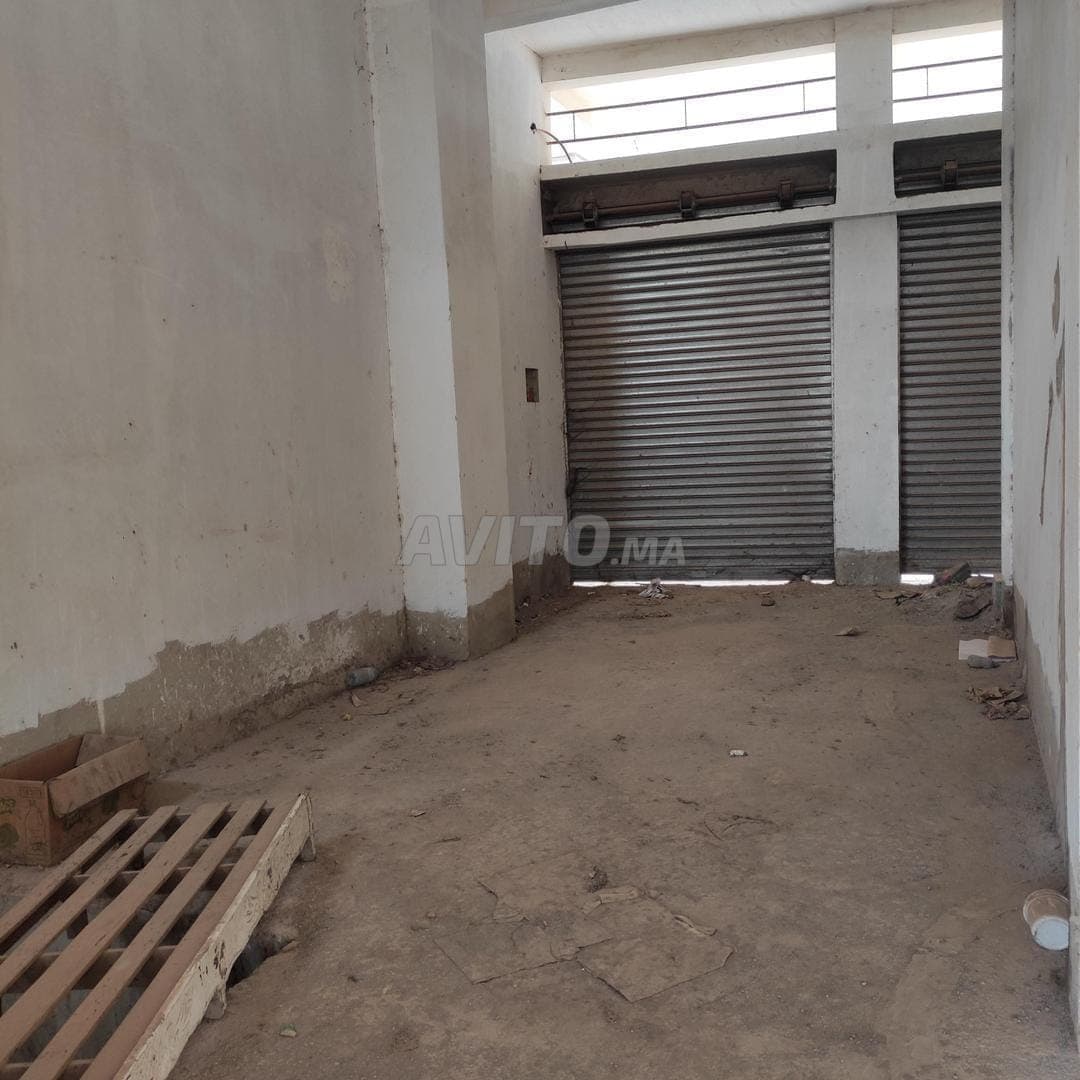 Local commercial traversant sur temara skikina