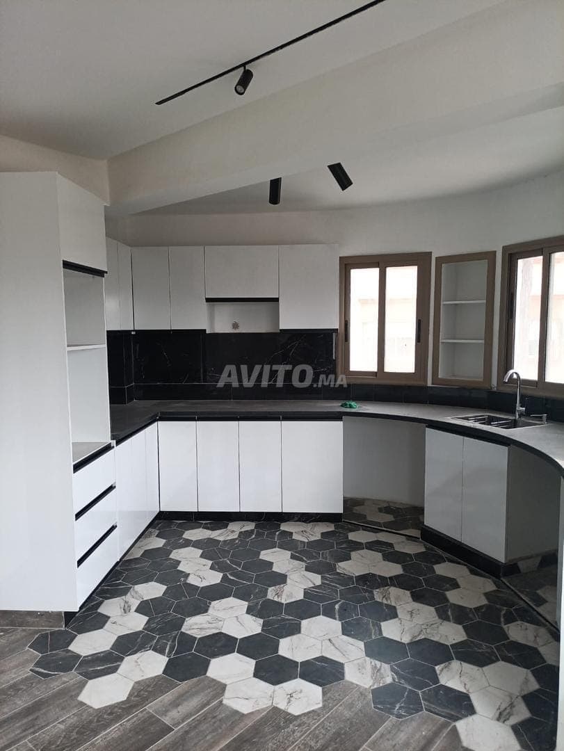 Appartement Vide à Louer NAJD Ascenseur Garage