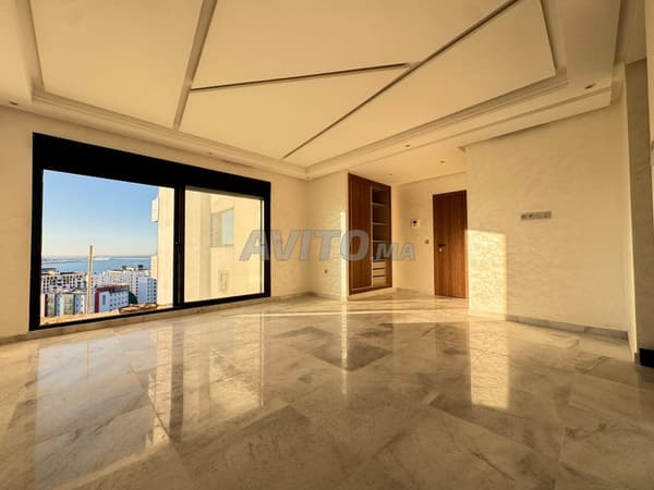 Leeg appartement te huur van standing - 120m²