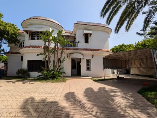 Jolie Villa de 360M2 à louer sur quartier Val D'Anfa, 3 chambres