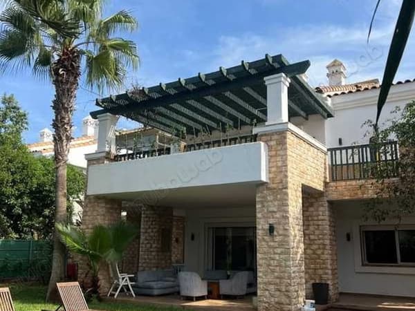 Villa à Vendre de 841.0 m² à Dar Bouazza, Tamaris1