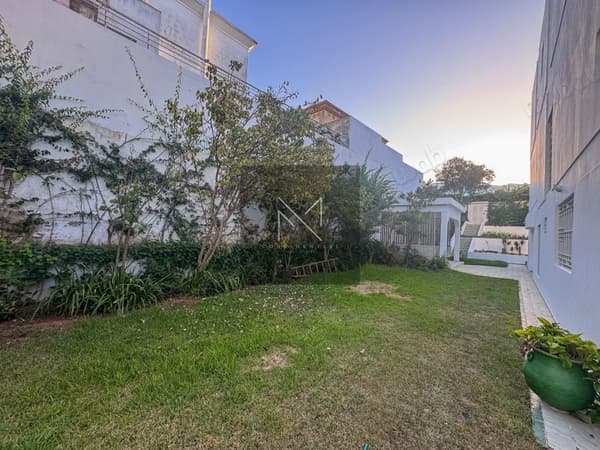 Familiehuis te huur in Val D'Anfa met tuin