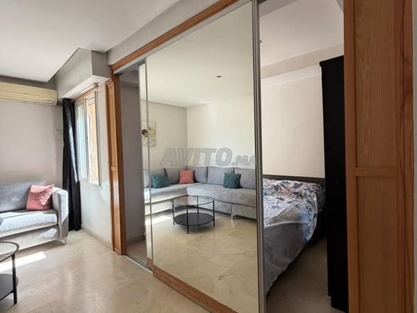 Furnished studio for rent: Chikh Khalifa