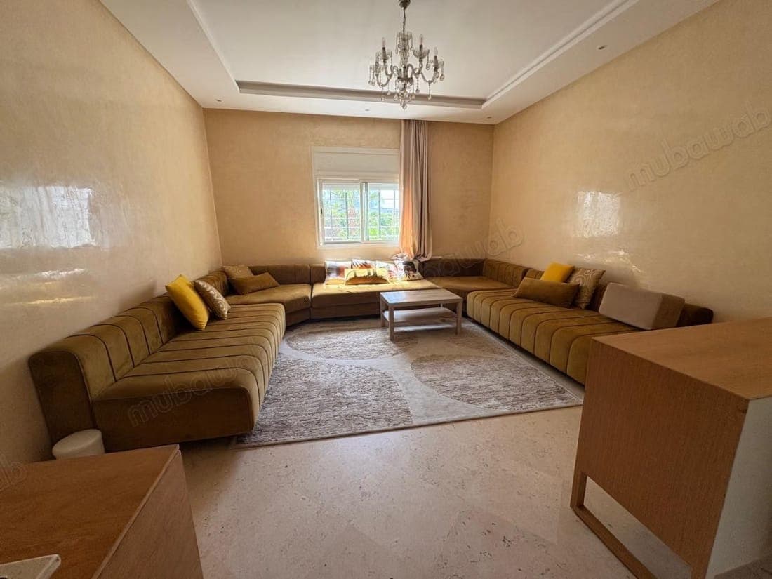 Huur van een appartement in Riyad Extension. Oppervlakte 120 m². Gemeubileerd