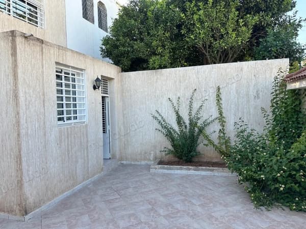 Hermosa villa en venta en Charaf, Agadir