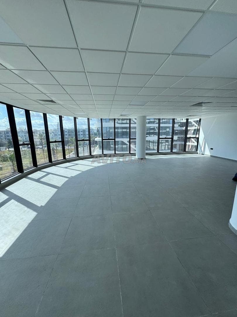 Office for rent - Orchidées Manesman