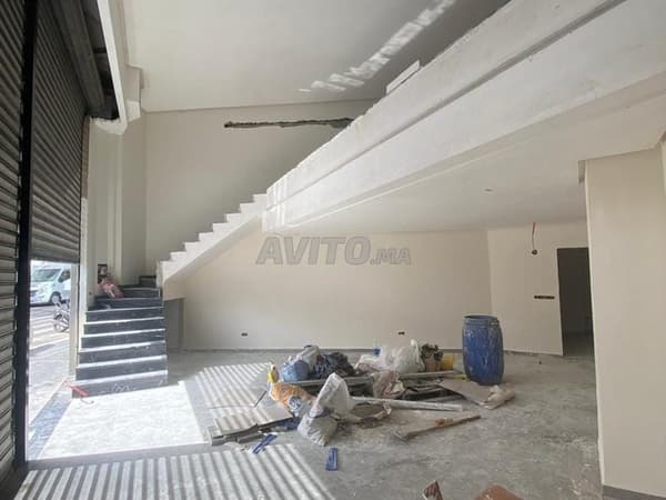 SHOP 600M2 FOR RENT IN MAARIF EXTENSION