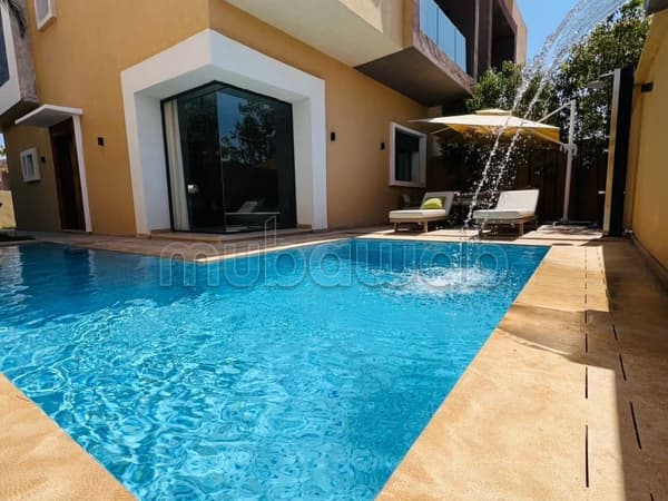 Sous location villa de luxe à Route Amizmiz. 6 pièces confortables. Bien meublé