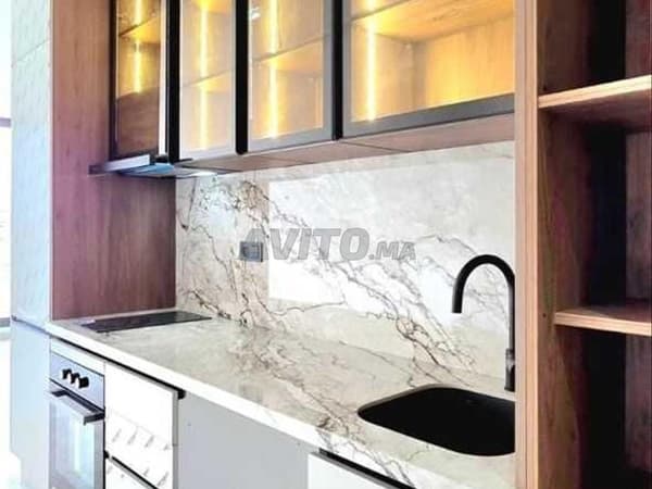 173724-شقة للكراء بثمن 8000 درهم في المعاريف الامتداد
