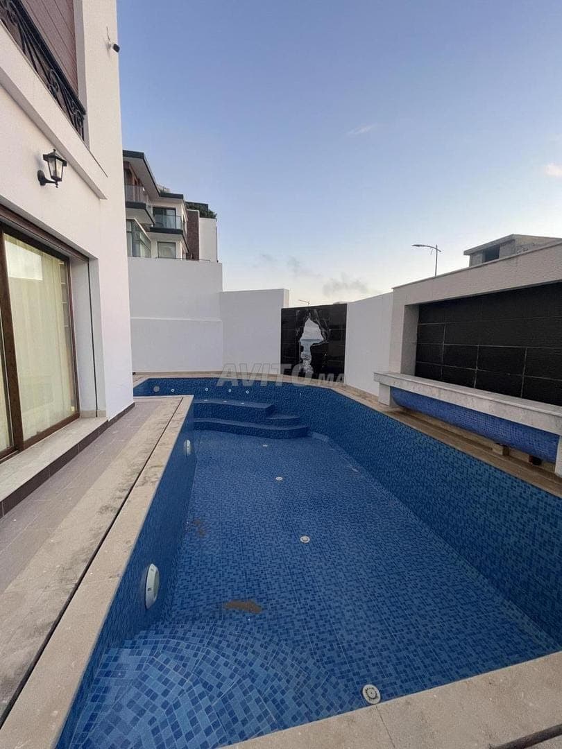Villa à vendre à Nouinouiche