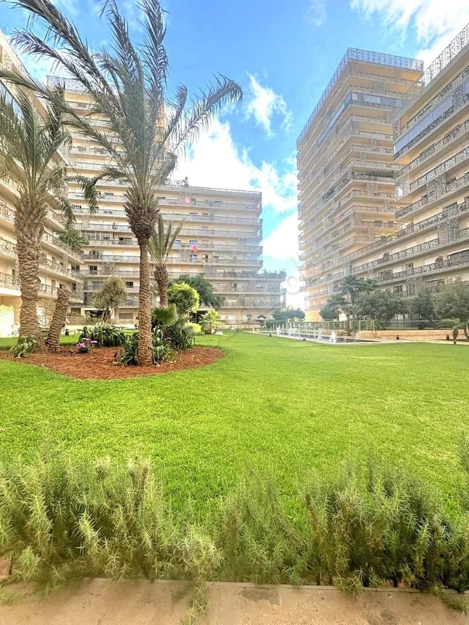 Verhuur van een nieuw gemeubileerd appartement in CFC