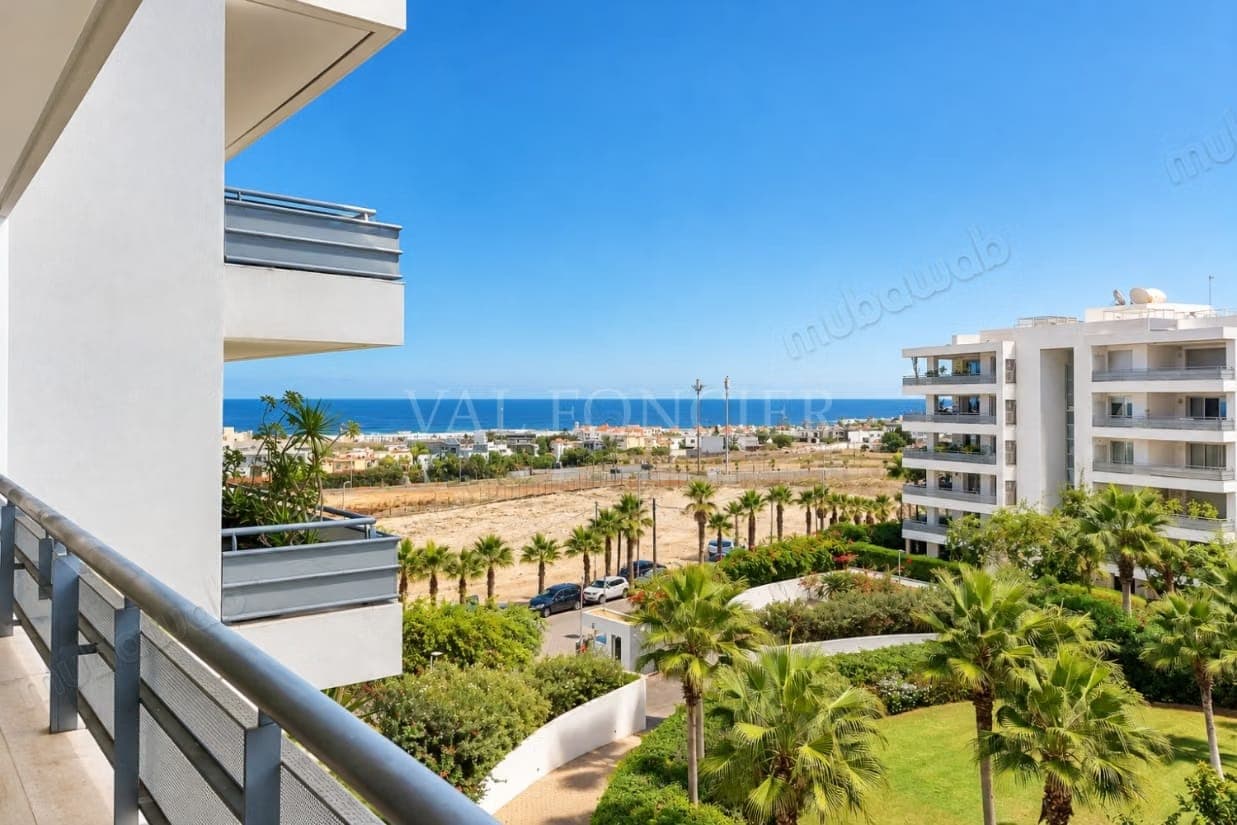 Location Appartement moderne 200m2 avec terrasse et vue mer Ain Diab, Casablanca