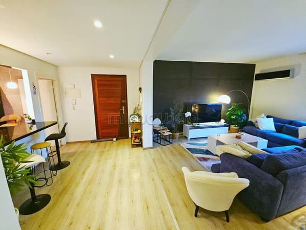 Magnifique Appartement 3 Chambres Meublé et Equipé
