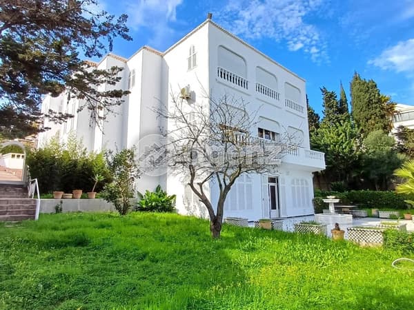 Villa à vendre 2 100 m², 5 chambres Rmilat Tanger