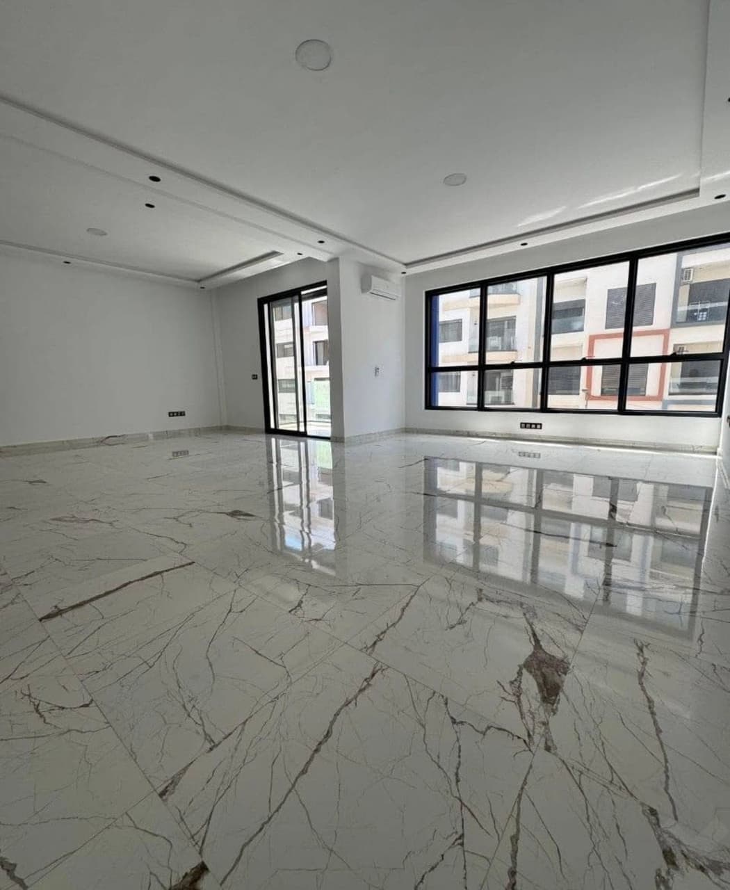 Bureaux 67 m² à louer à Casablanca Oulfa