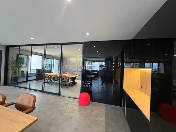 Bureaux en location à Casablanca Finance City. Superficie 180 m². Conciergerie à…