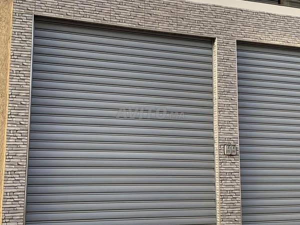 Gewerbefläche, zu verkaufen oder zu vermieten