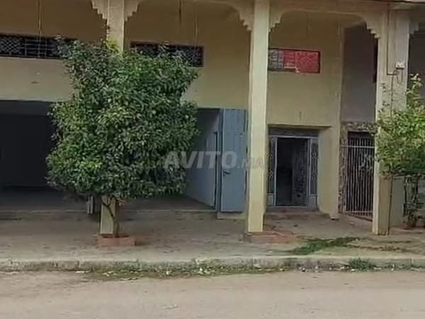 Vente local commercial à Sidi Allal El Bahraoui.