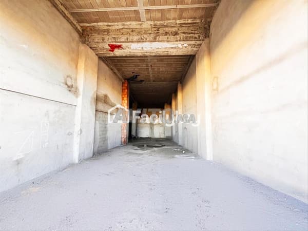 Local comercial de 420 m² en Casablanca