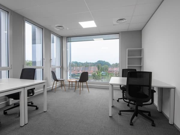 bureau privé 3 personnes Casa Twin Tower Centre 2