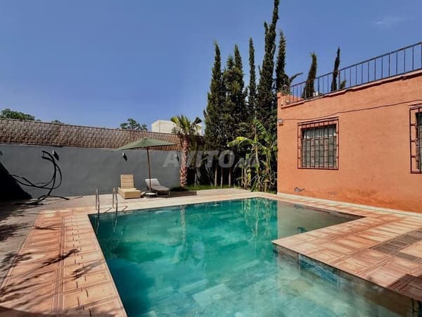 jolie villa avec piscine