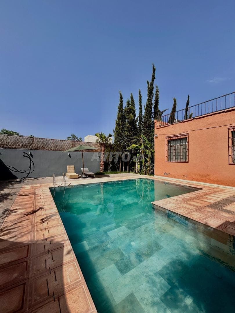 jolie villa avec piscine