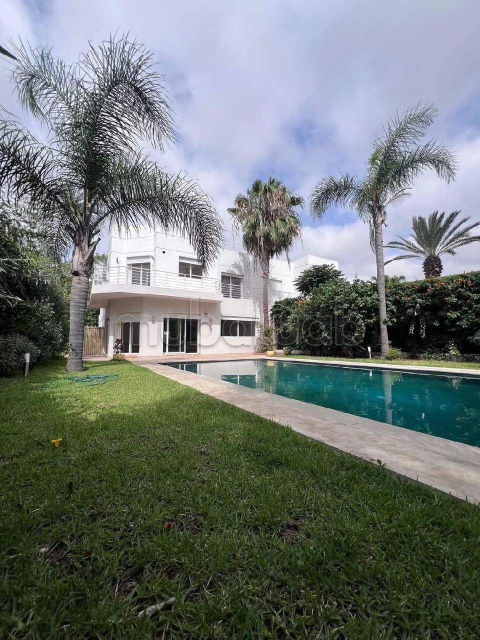 Villa in the Californie neighbourhood