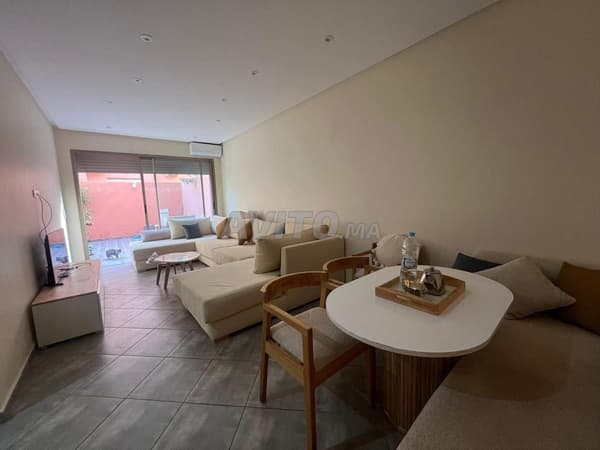 APPARTEMENT DE STANDING À VENDRE AVEC JARDIN PRIVATIF