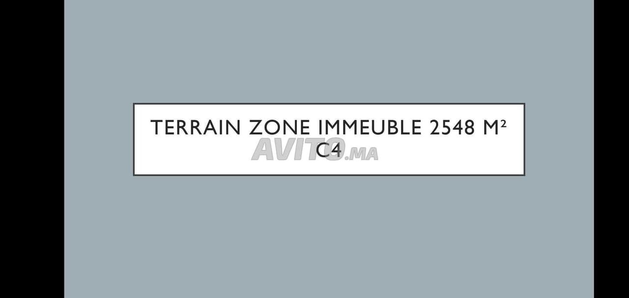 Terrain Zone Immeuble 2548 m² C4
