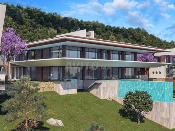 Terreno in vendita; 8000 metri quadrati idonei alla costruzione di ville