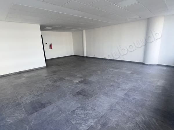 Bureaux en location à Casablanca Finance City. Surface de 70 m². Double vitrage et porte…