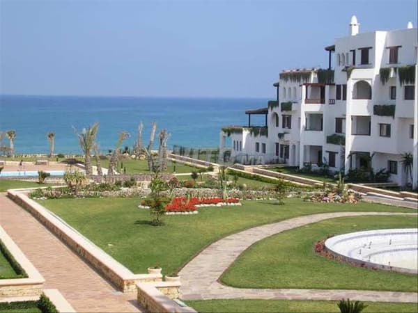 Appartement de 130 m² à Marina Beach