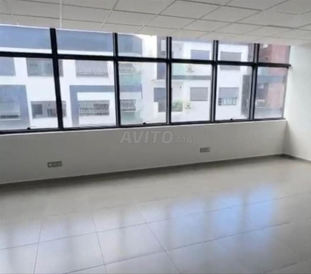 Plateau bureau neuf avec ascenseur garage