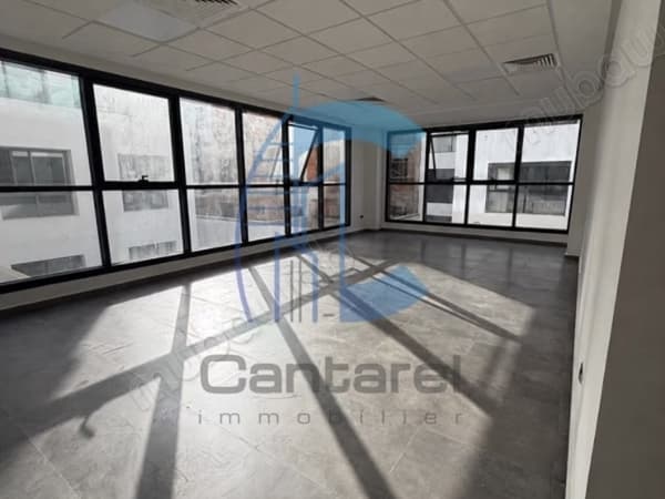 À louer bureau à maarif extention