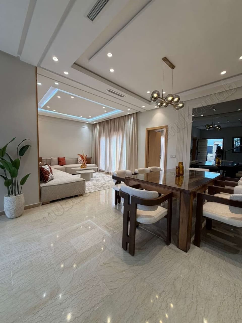 Villa neuve de prestige à vendre – route d’ourika, km 8