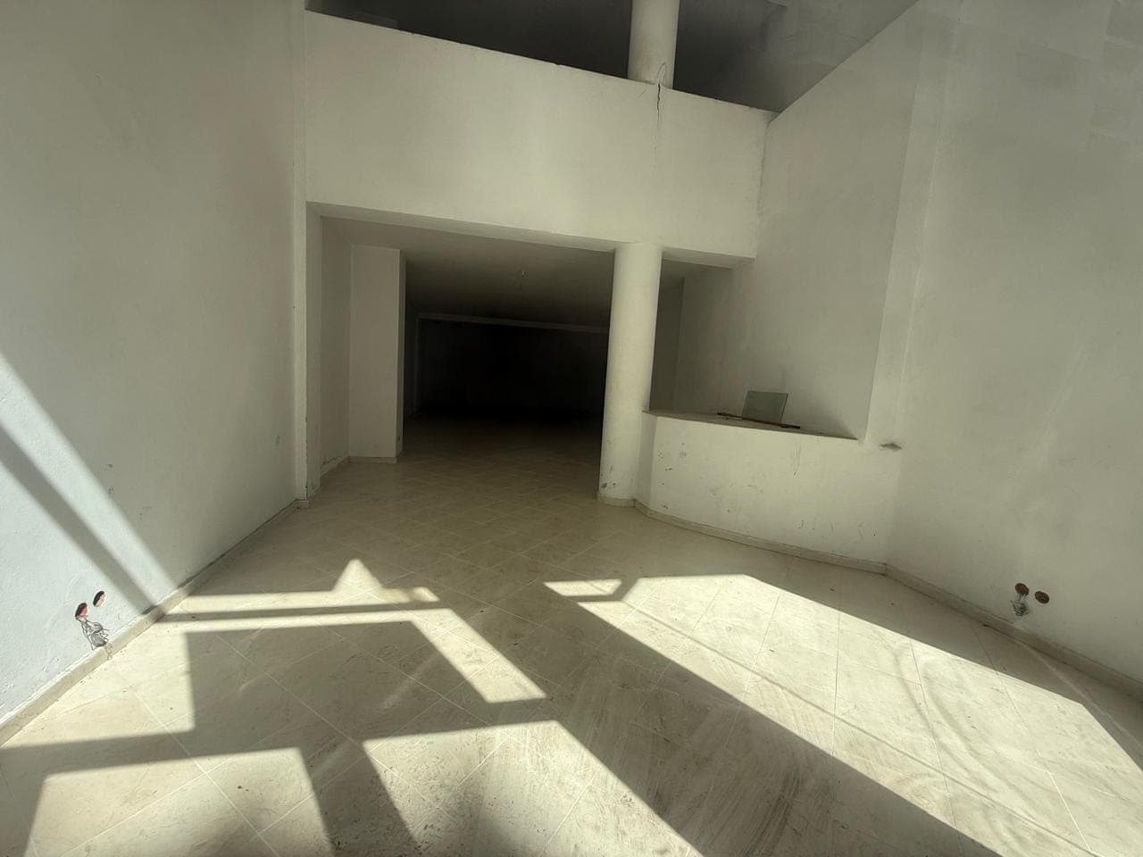 Racine – VENTE D’UN MAGASIN 100 m²