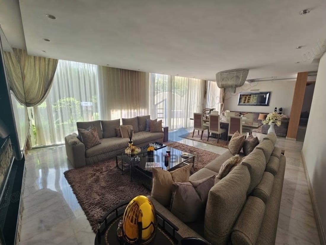 Hervorragende möblierte Villa zur Miete in Prestigia Bouskoura