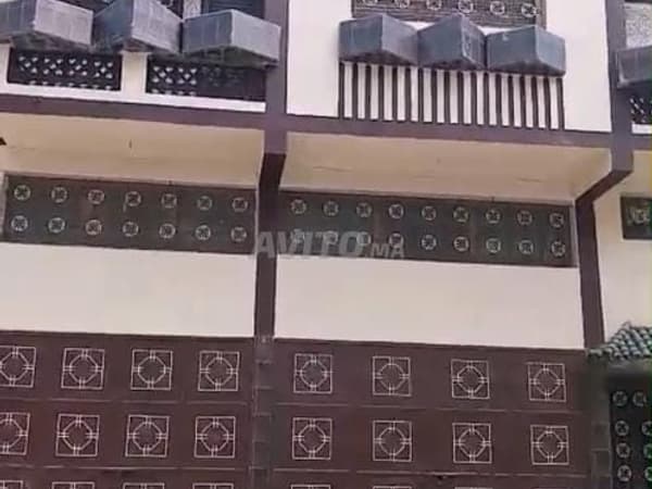 Dépôt à louer à 9000dh à Rabat, avenue Chebanate