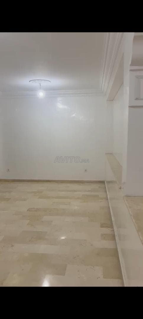 Appartement vide à louer pour africain