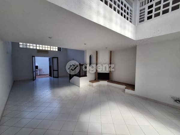 Villa à vendre 161 m², 3 chambres Harhoura Skhirate Témara