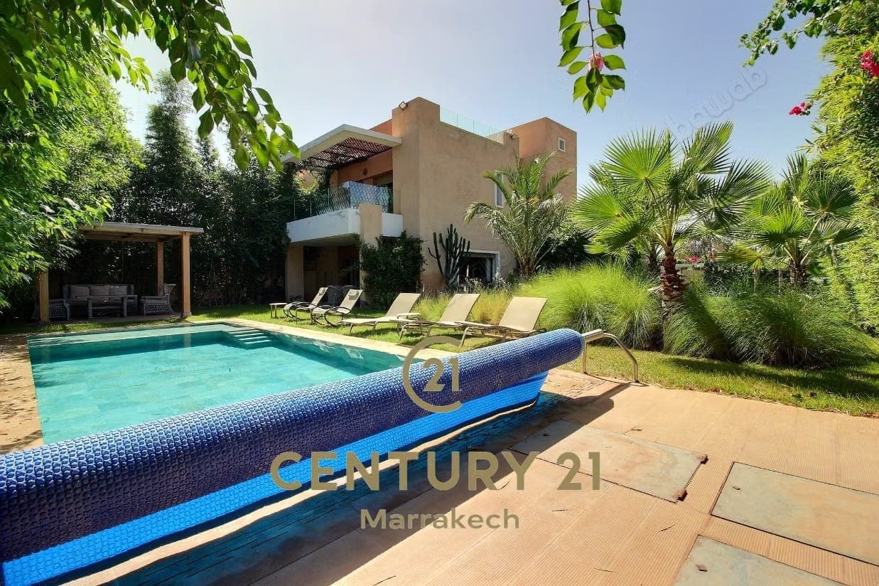 Villa familiale – Terrain de 745 m²