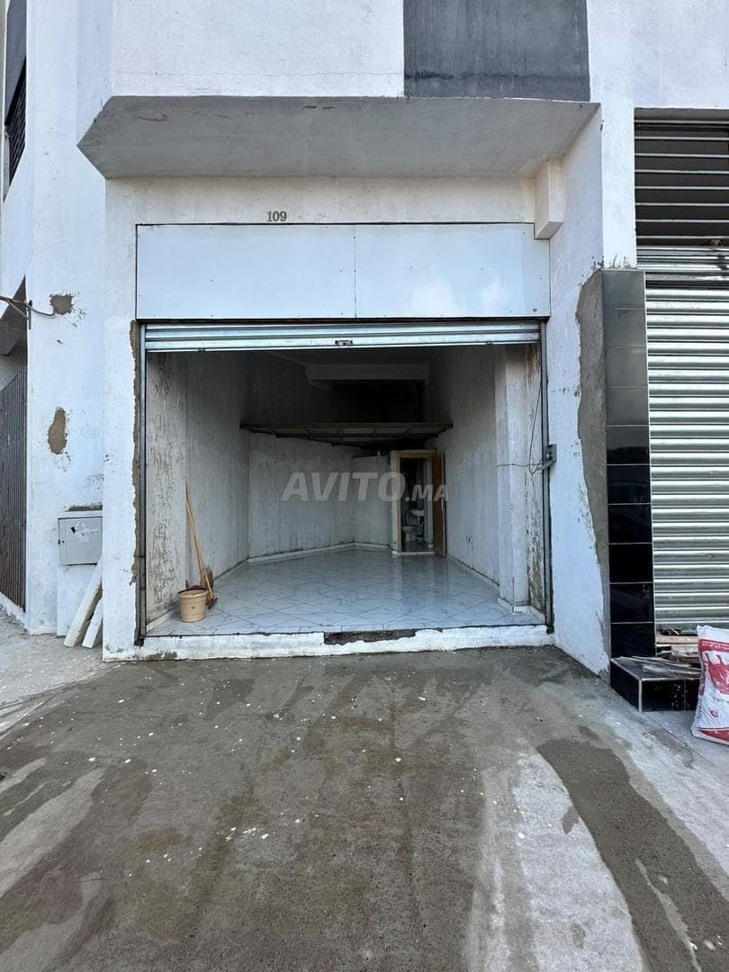 Commercial premises for rent or for sale
